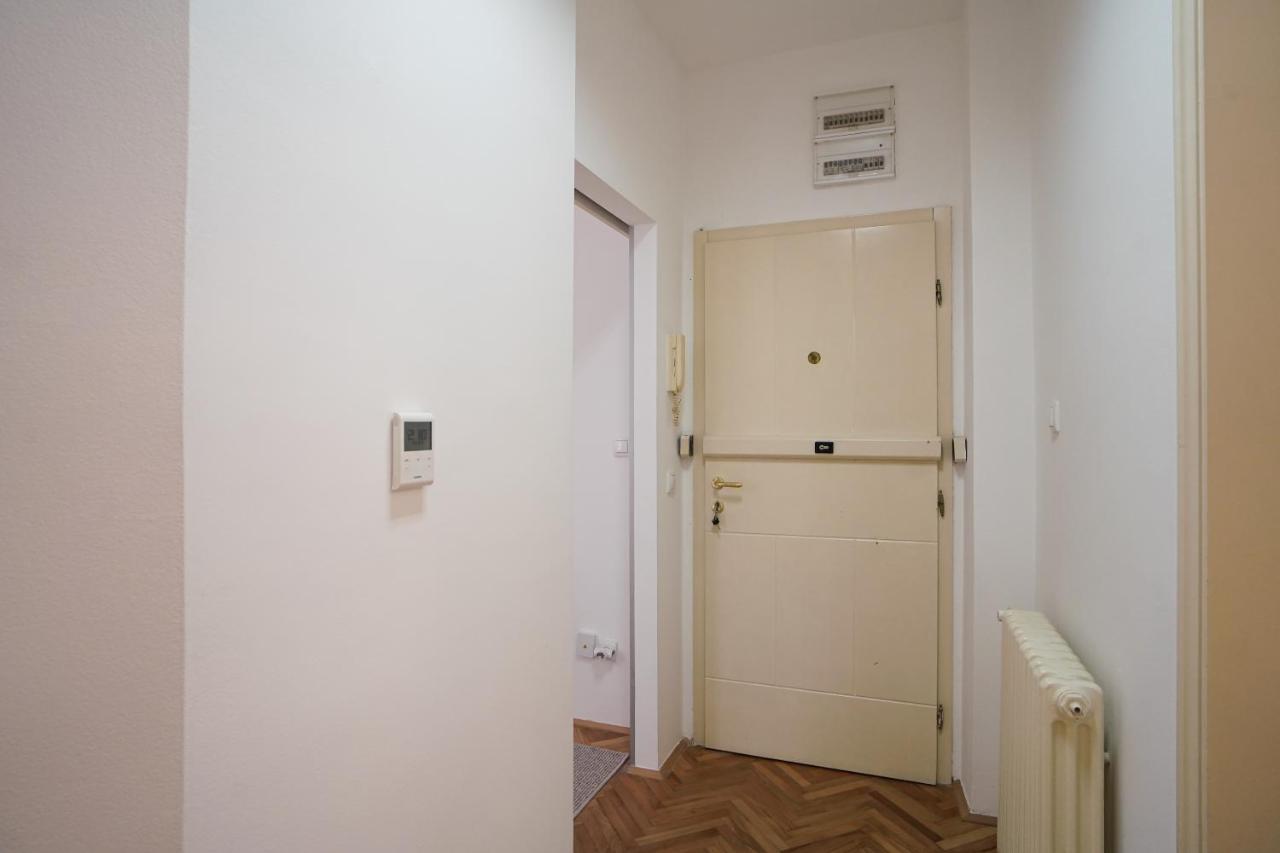 Apartment Quiet Luxury Family Fortress Center Belgrade